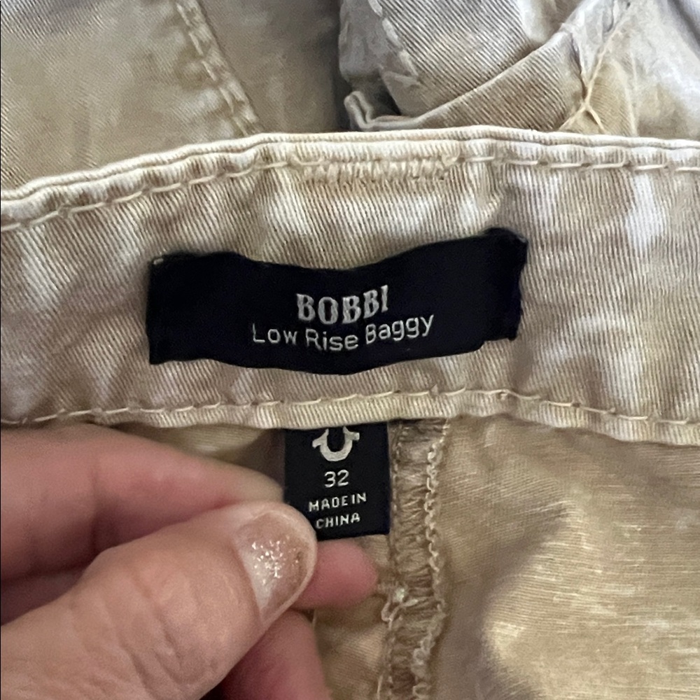 NWT. True Religion, size 32 (aka sz 14), Bobbi low-rise baggy cargos - Picture 12 of 16